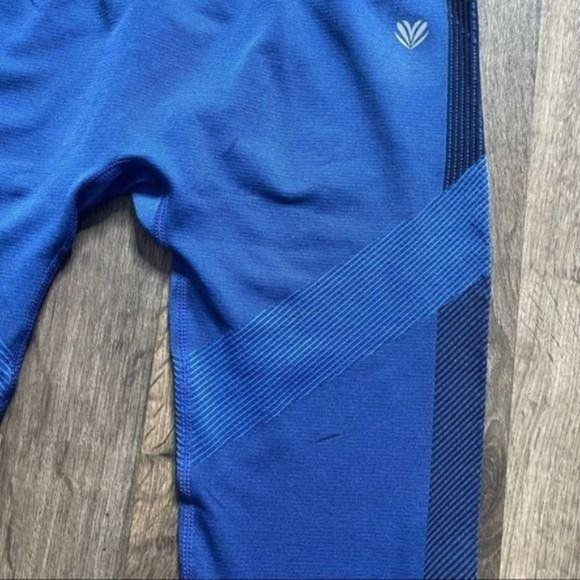 Forever 21 Royal Blue Yoga Pants Seamless Work out Leggings size S, M - Picture 5 of 9
